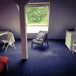 5 Bedroom Private Apartment With Lounge